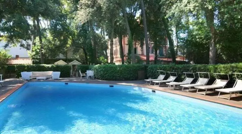 Отель Villa Tiziana