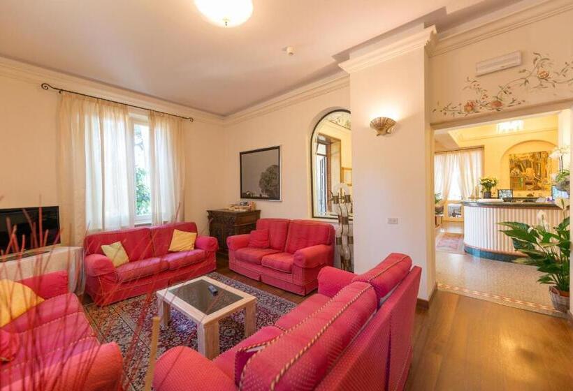 هتل Villa Tiziana