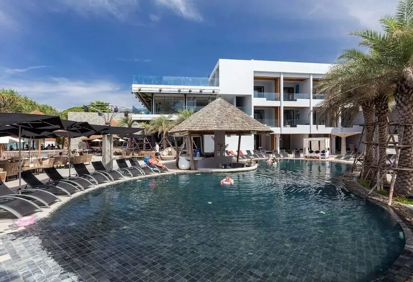 Kudo Hotel & Beach Club