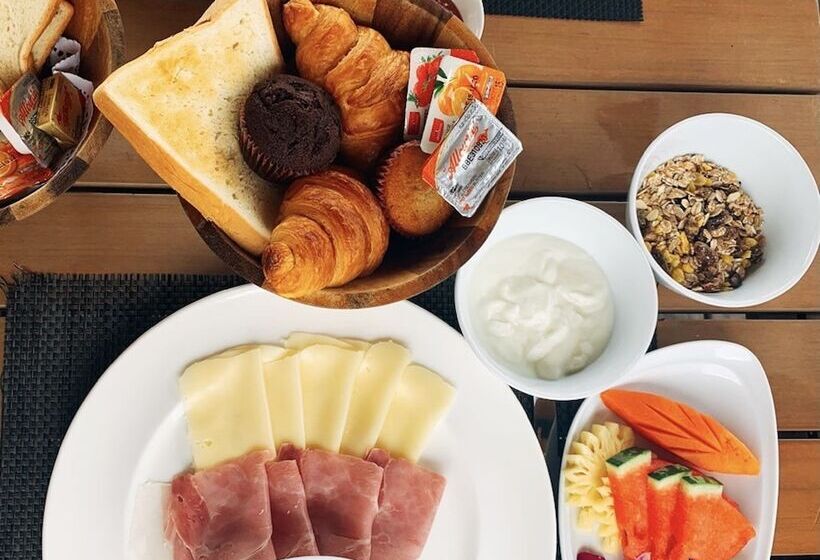 Kudo Hotel & Beach Club