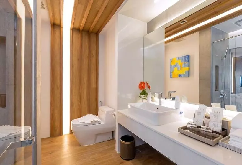 Kudo Hotel & Beach Club