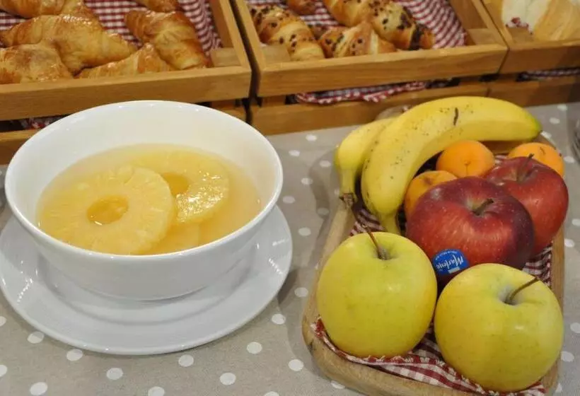 هتل Meublé Albergo Dante