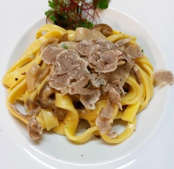 Nido Delle Rondini Hotel Ristorante Pizzeria