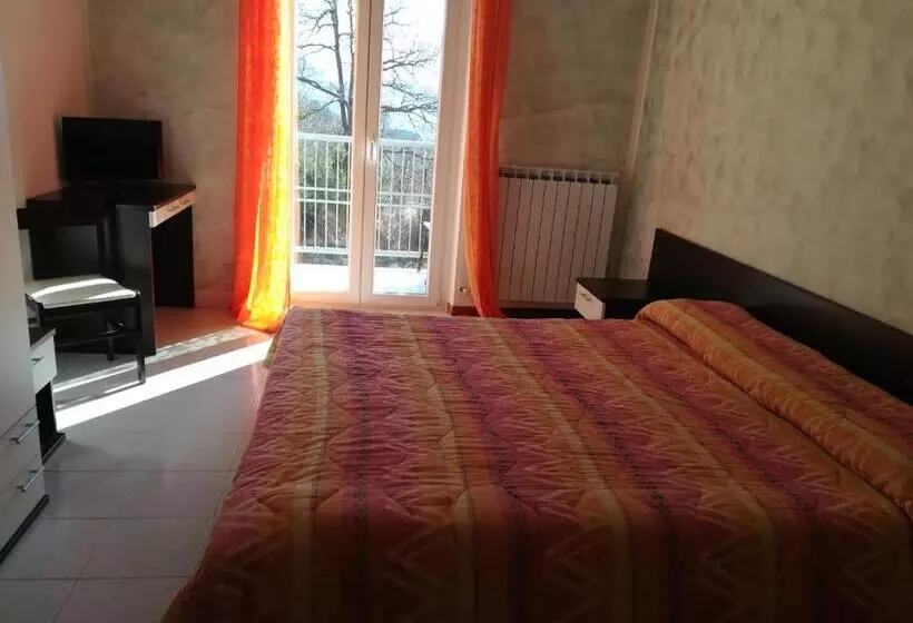 Nido Delle Rondini Hotel Ristorante Pizzeria