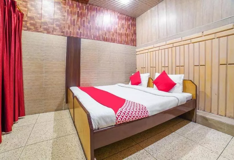 Hotelli Oyo 61031 Naini View Guest House