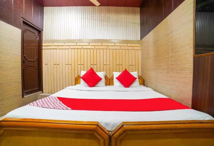 Hotelli Oyo 61031 Naini View Guest House