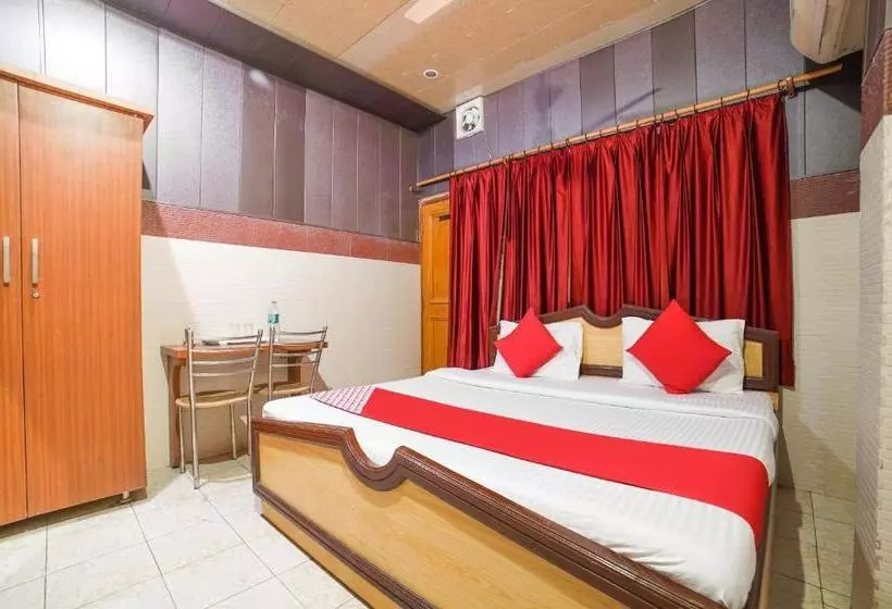 Hotelli Oyo 61031 Naini View Guest House