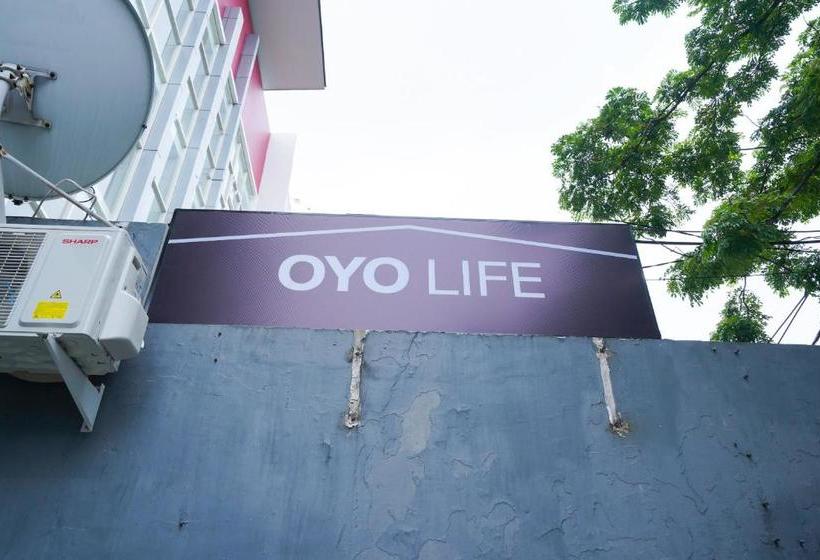 בית מלון כפרי Oyo Life 2516 Tonysugenx Residence Near Rsu Siloam Hospital Surabaya Kota Surabaya