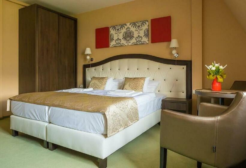 ペンション Sáppusztai Vendégház