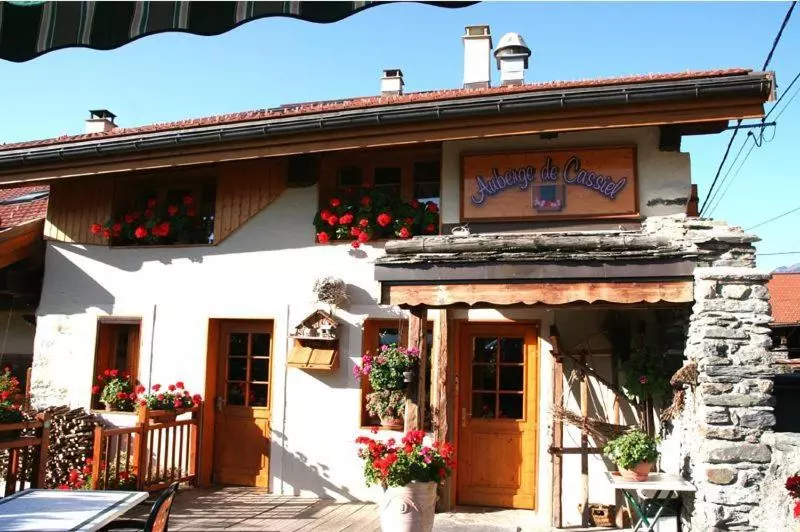 ベッドアンドブレックファースト Auberge De Cassiel