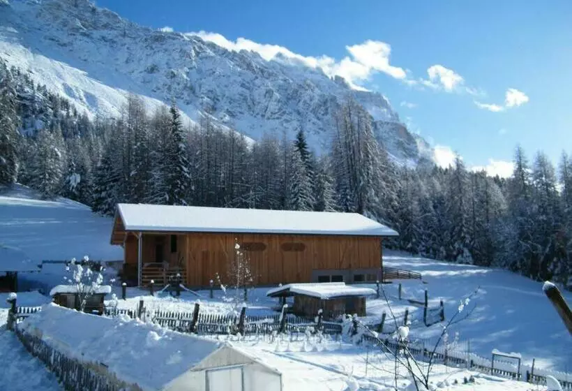 Hotelli Fattoria Meneguto Agriturismo Degasper Giorgio
