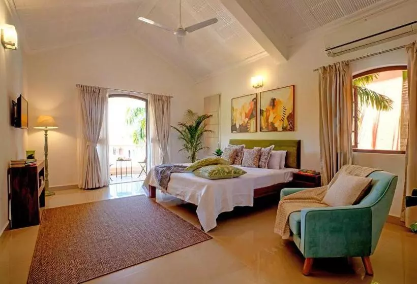 Hotel Aguada Anchorage   The Villa Resort, Candolim