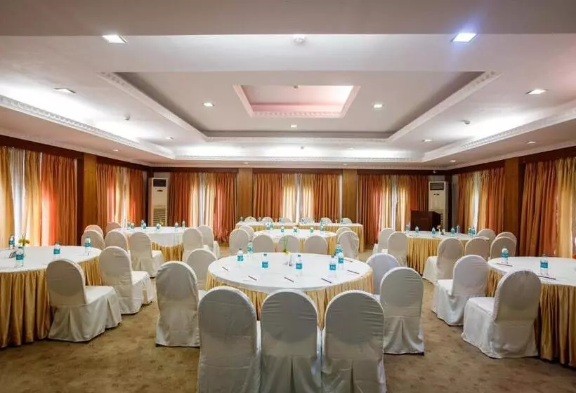 Hotel Aguada Anchorage   The Villa Resort, Candolim