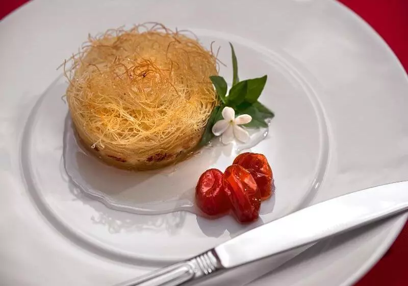 هتل Aigialos Luxury Traditional Settlement