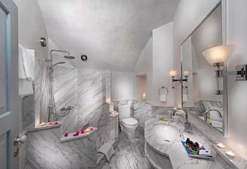 هتل Aigialos Luxury Traditional Settlement