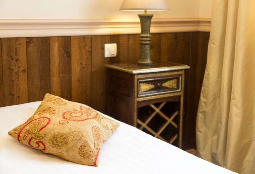 酒店 Hôtel & Spa Du Domaine Des Thômeaux, The Originals Relais