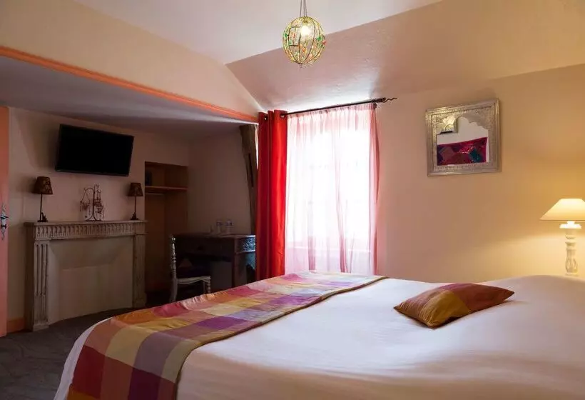 호텔 Hôtel & Spa Du Domaine Des Thômeaux, The Originals Relais