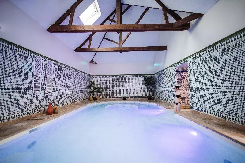 호텔 Hôtel & Spa Du Domaine Des Thômeaux, The Originals Relais