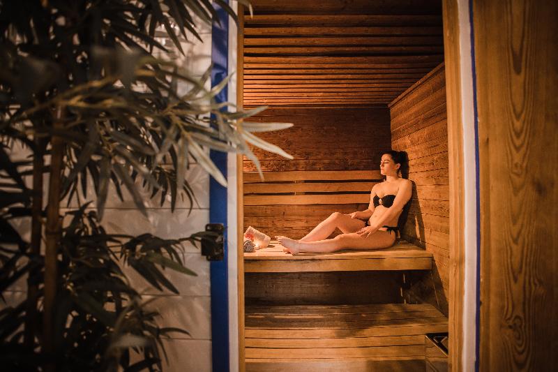 酒店 Hôtel & Spa Du Domaine Des Thômeaux, The Originals Relais