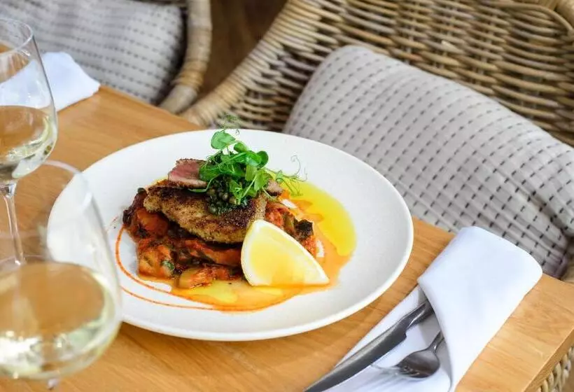 בית מלון כפרי Esplanade