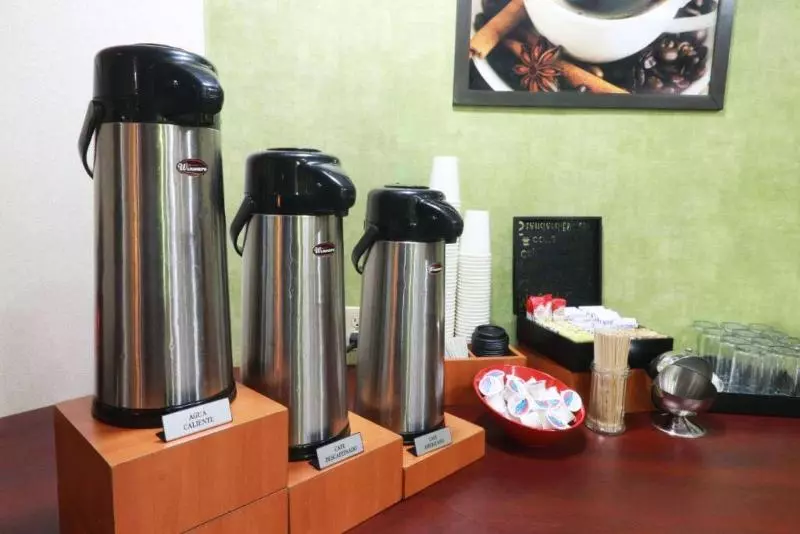 Отель Wyndham Garden Monterrey Aeropuerto