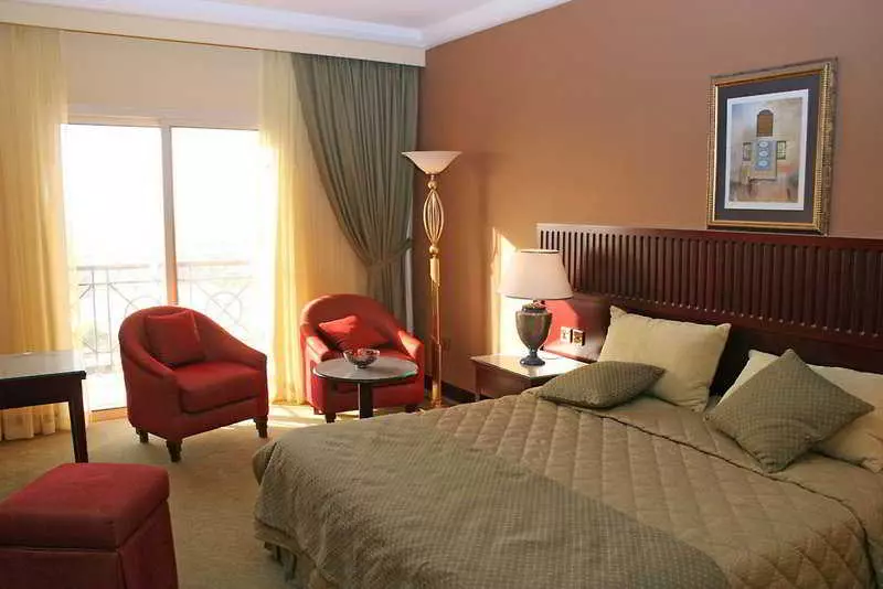 هتل Golden Tulip Khatt Springs Resort & Spa