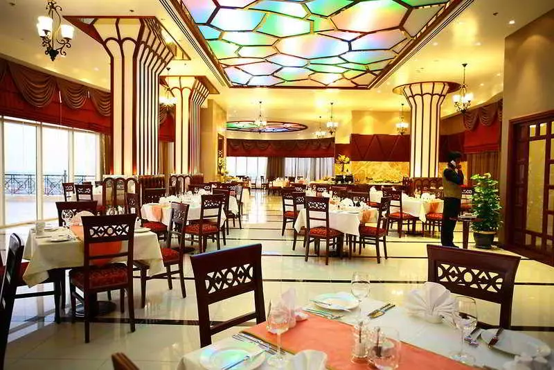 هتل Golden Tulip Khatt Springs Resort & Spa