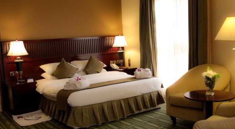 Hotel Golden Tulip Khatt Springs Resort & Spa