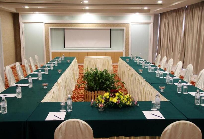 호텔 Grand Riverview