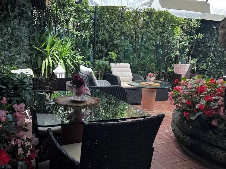 فندق Luxury Corte Di Re Artù