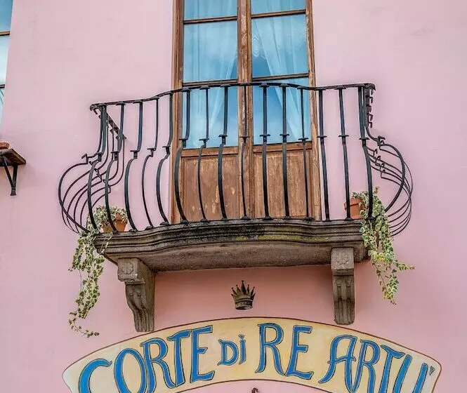 فندق Luxury Corte Di Re Artù