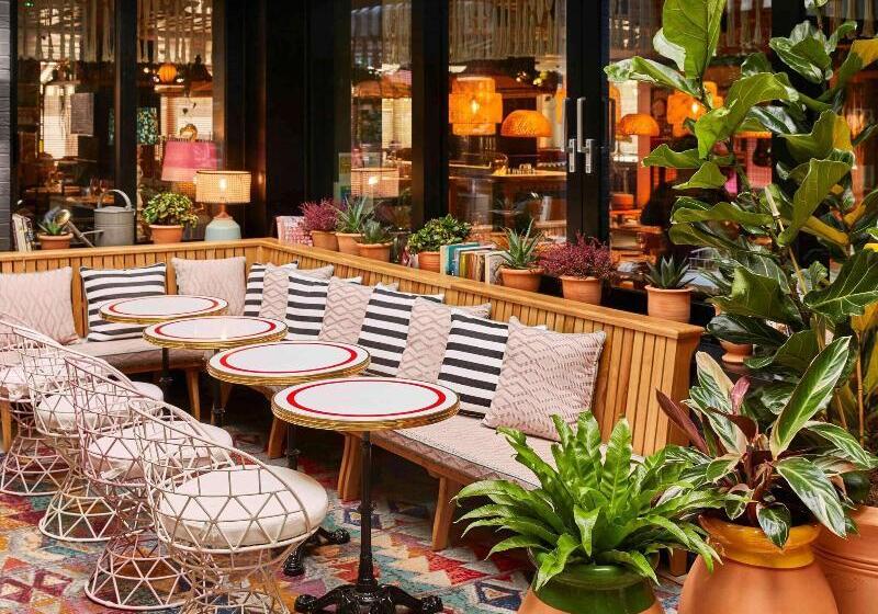 בית מלון כפרי Mama Shelter London   Shoreditch