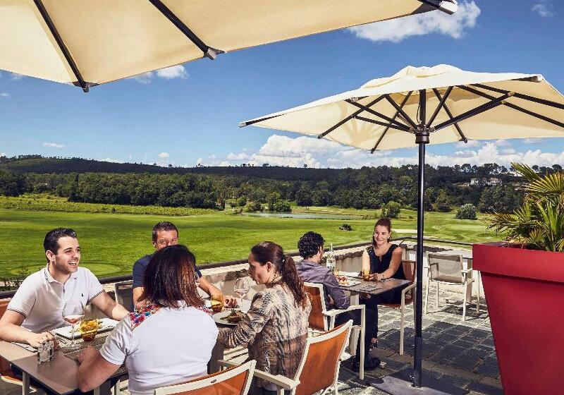 Отель Mercure Brignoles Golf De Barbaroux & Spa