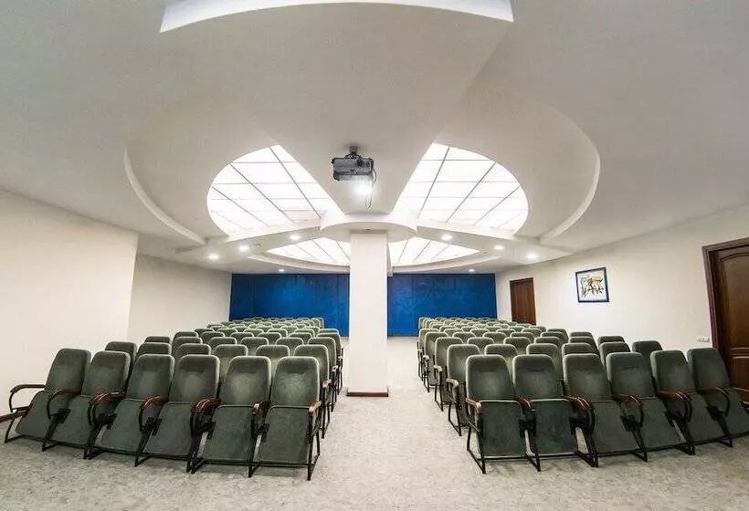 فندق Optima Odesa