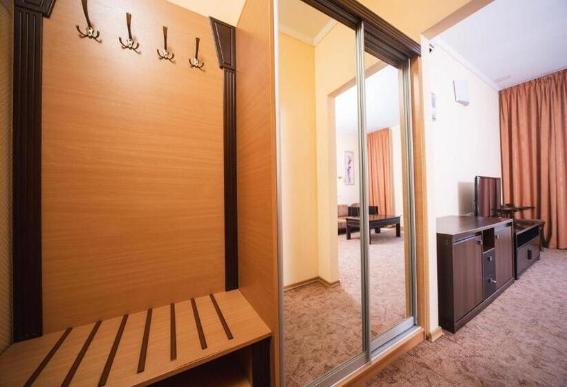 فندق Optima Odesa