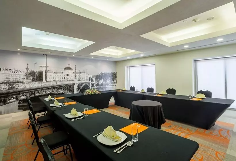 Hotelli Real Inn Ciudad Juarez By The Usa Consulate