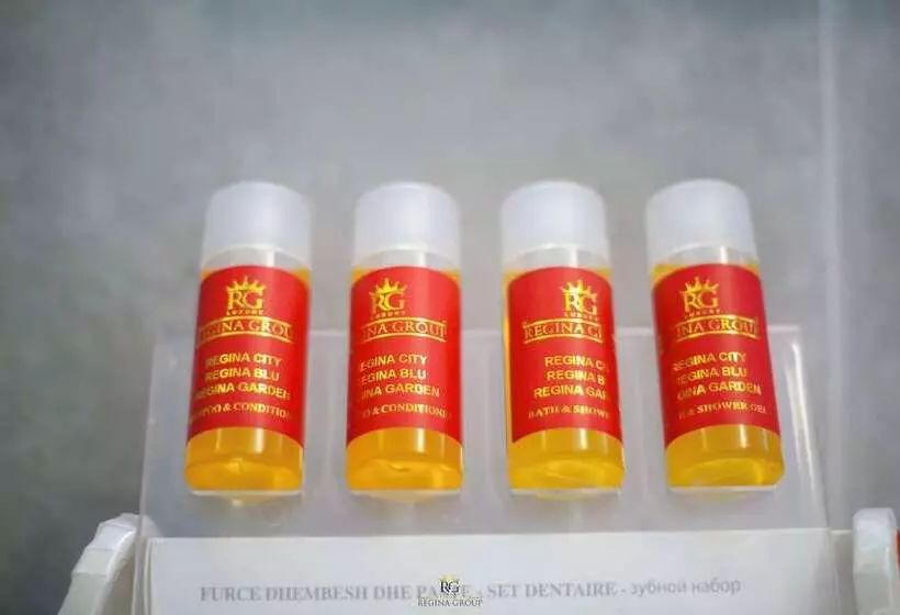 ホテル Regina Garden Vlore