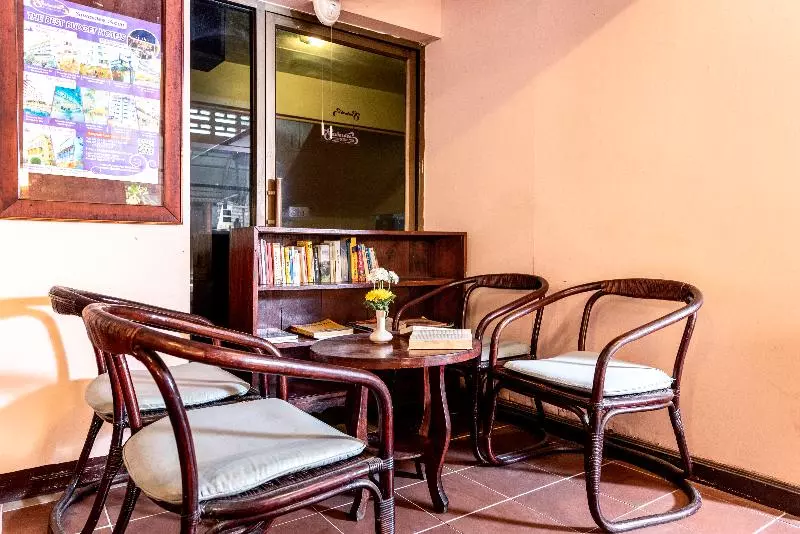 Отель Sawasdee Sunshine Pattaya