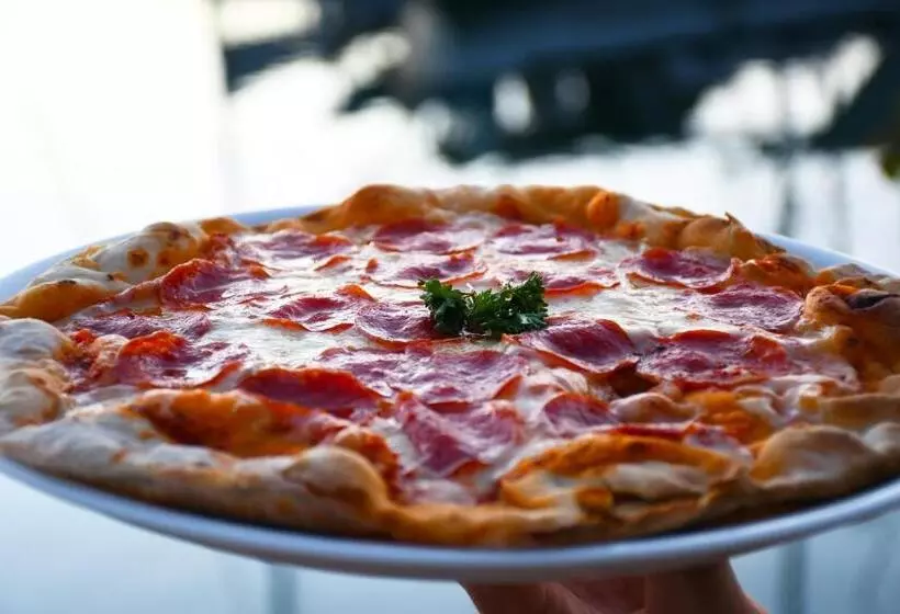 ホテル The Westmarine Waterfront