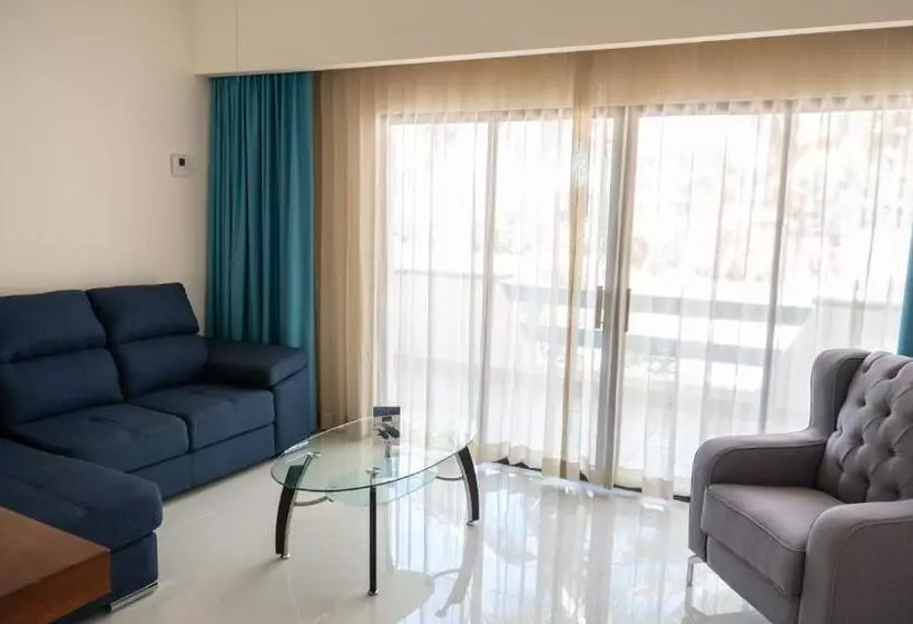 ホテル The Westmarine Waterfront