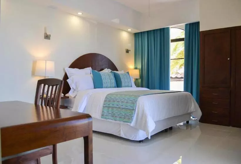 ホテル The Westmarine Waterfront