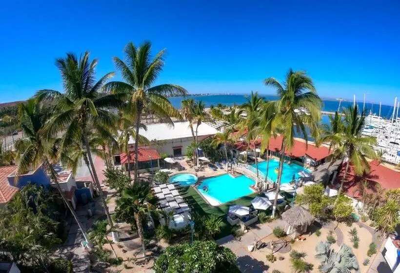 ホテル The Westmarine Waterfront