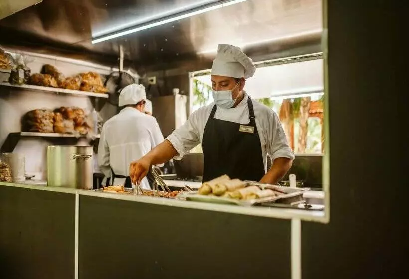 هتل Valentin Imperial Riviera Maya All Inclusive   Adults Only