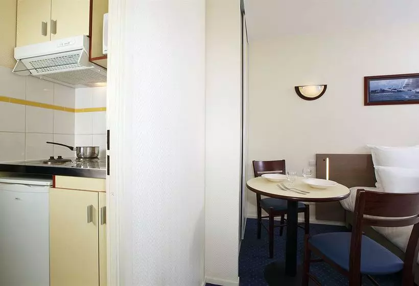 Appart'hôtel Appart'City Pontoise Cergy le Haut