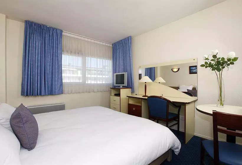 Appart'hôtel Appart'City Pontoise Cergy le Haut