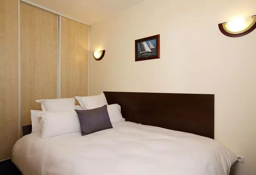 Appart'hôtel Appart'City Pontoise Cergy le Haut