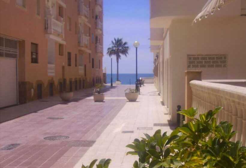 فندق فئة نجمة واحدة Macavi