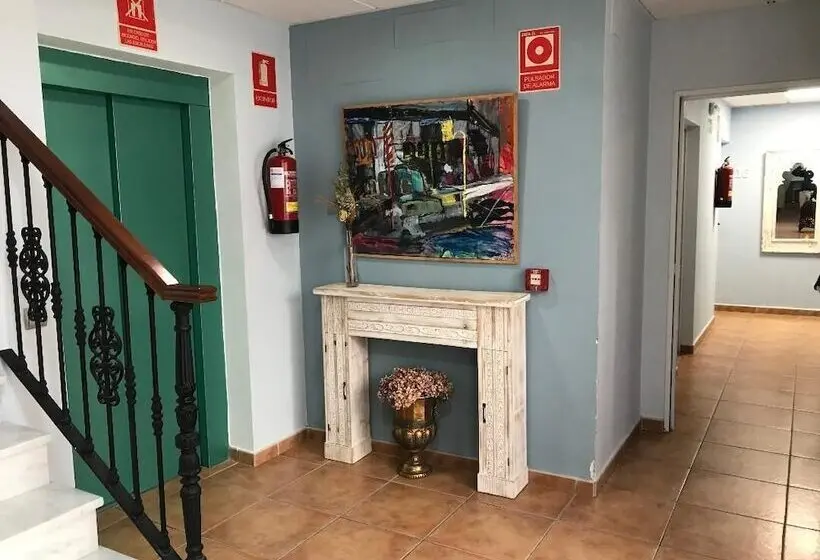 فندق فئة نجمة واحدة Macavi