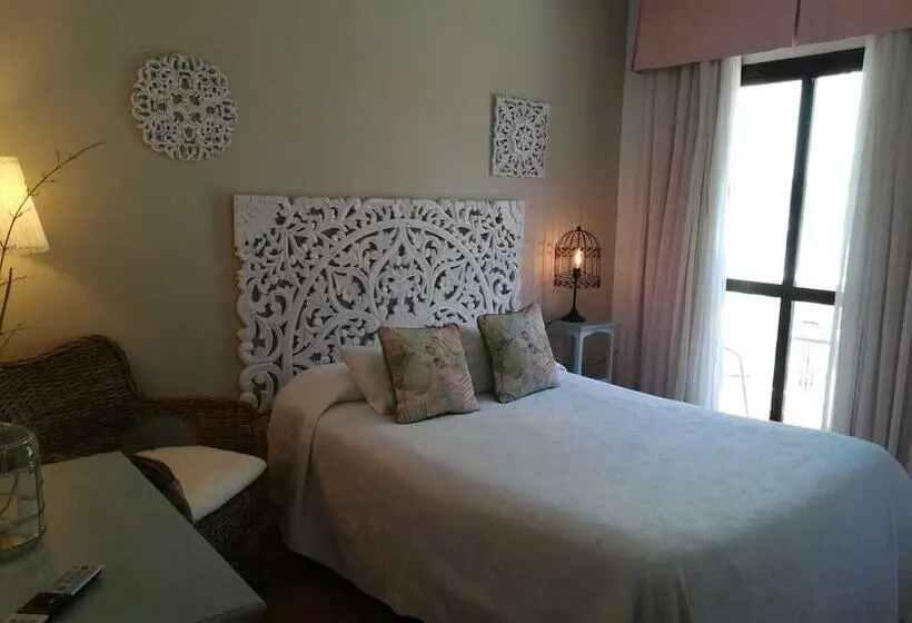 فندق فئة نجمة واحدة Macavi