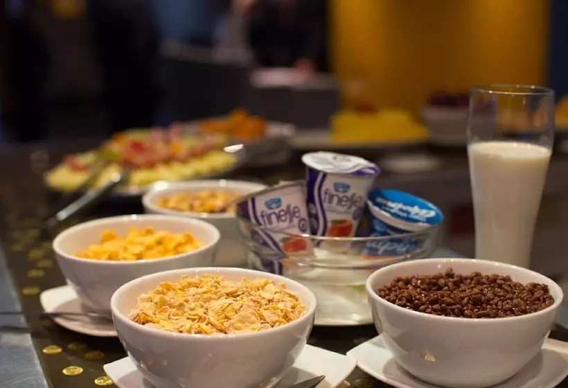 فندق 104 Art Suites